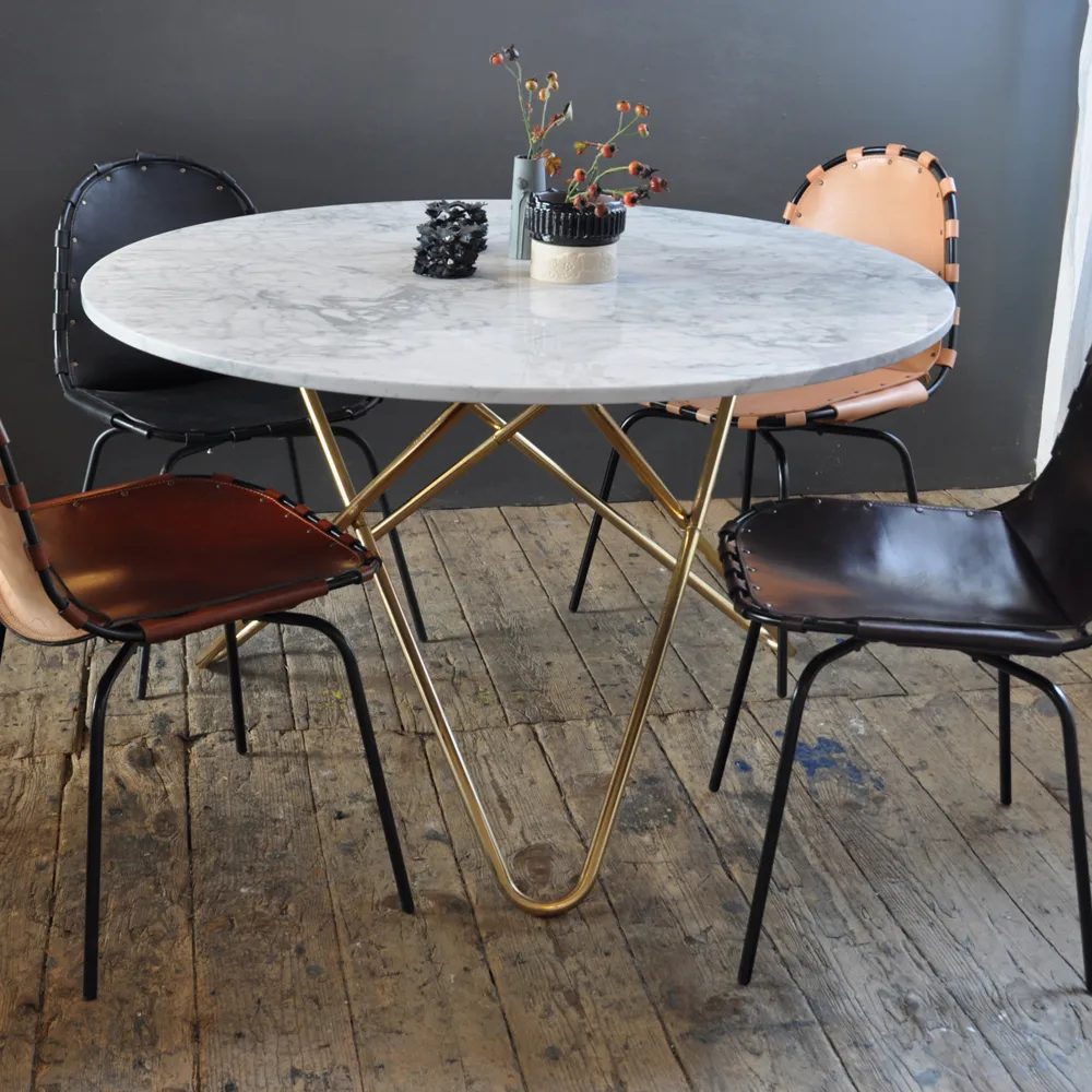 Big O Table dining table, Marble marquina. black stand OX Denmarq