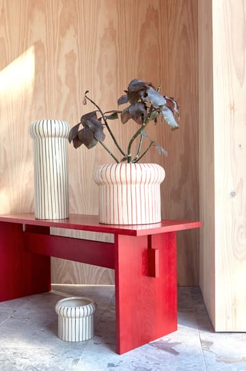 Aki flower pot small - Off white-Red - OYOY