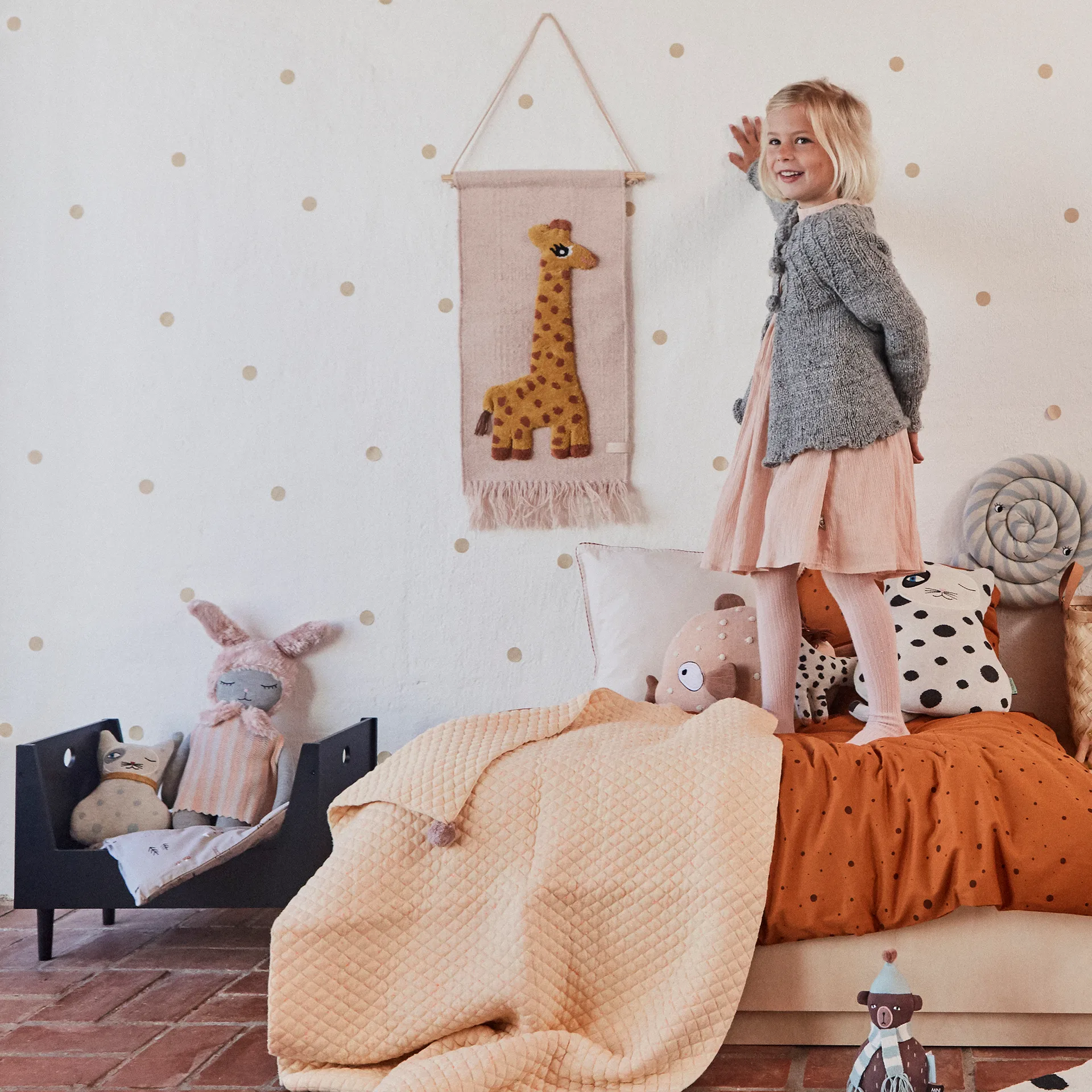 Giraffe wall decoration 32x70 cm, Rose OYOY