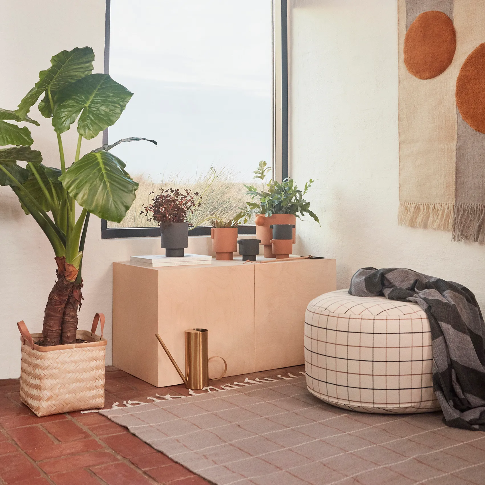 Grid pouf Ø65 cm, off white OYOY