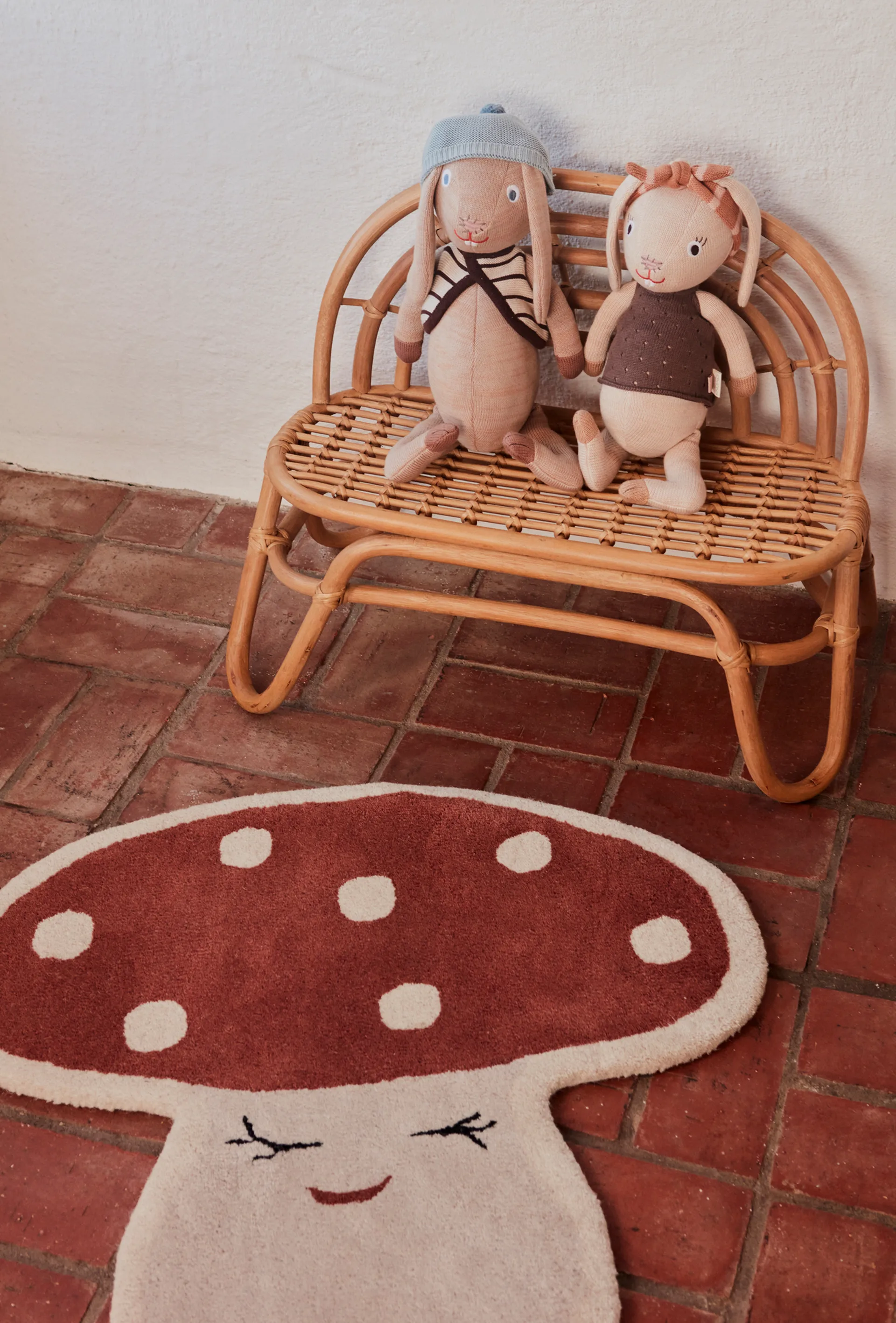Malle mushroom rug 75x77 cm, Red OYOY