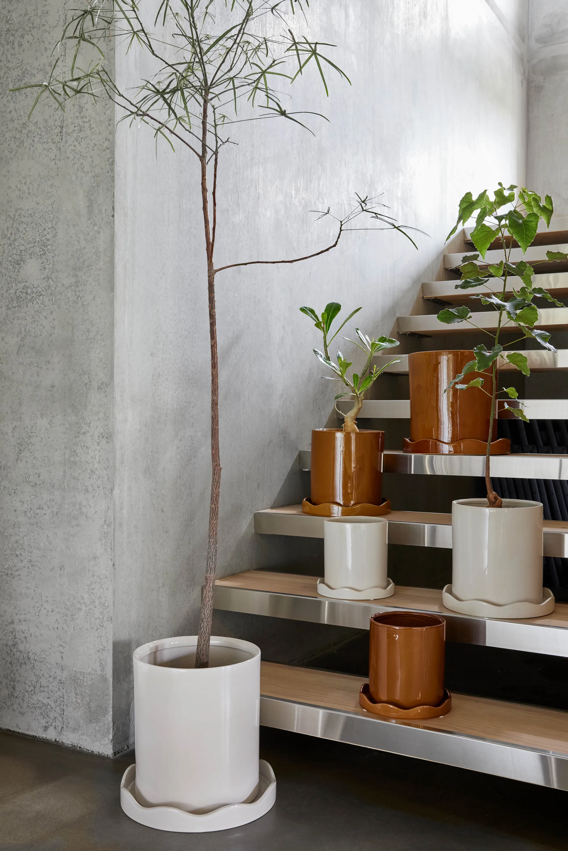 Nami pot with saucer Ø16.5 small, Amber OYOY