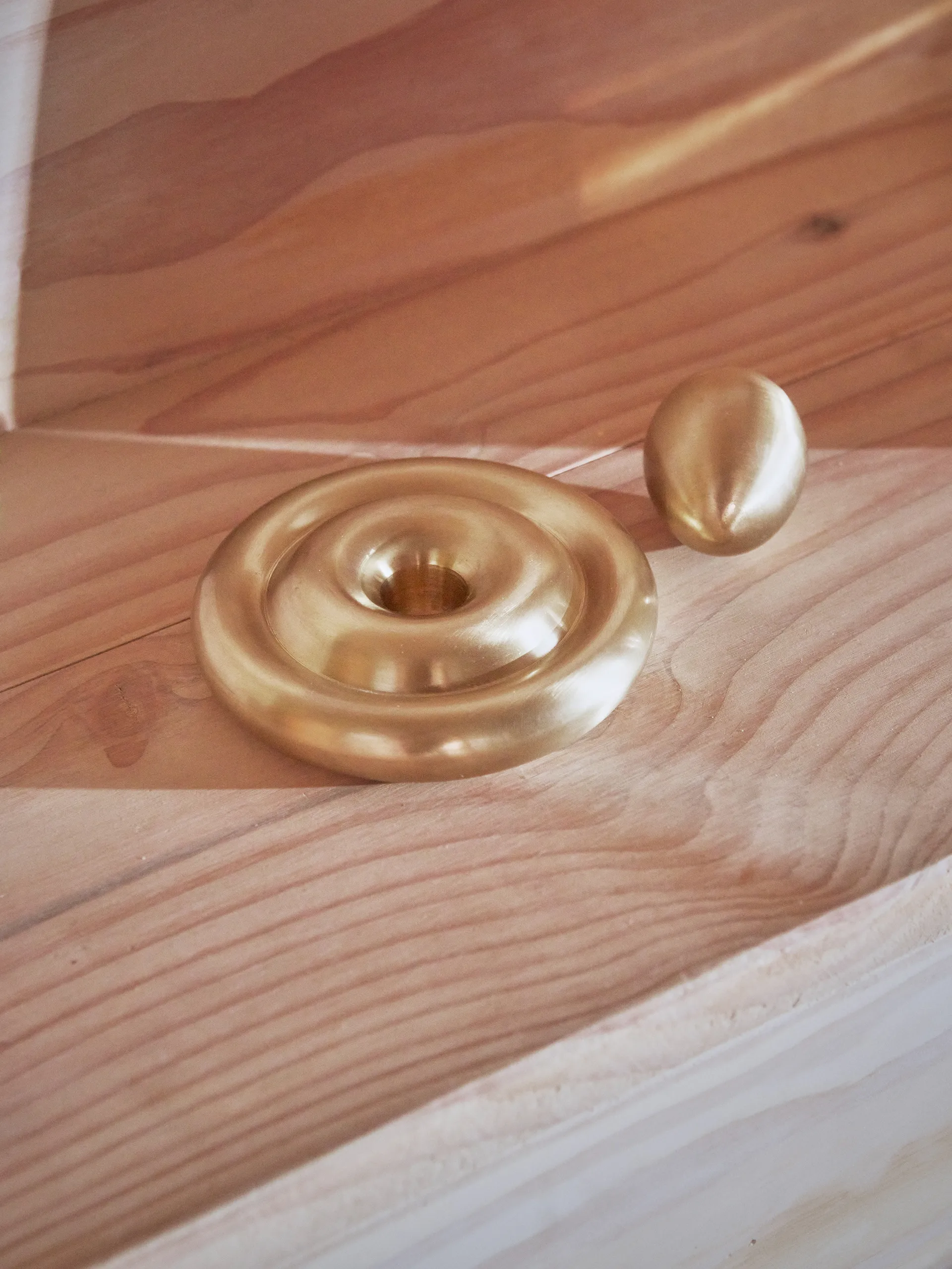 Savi candle sticks 3 cm, brass OYOY