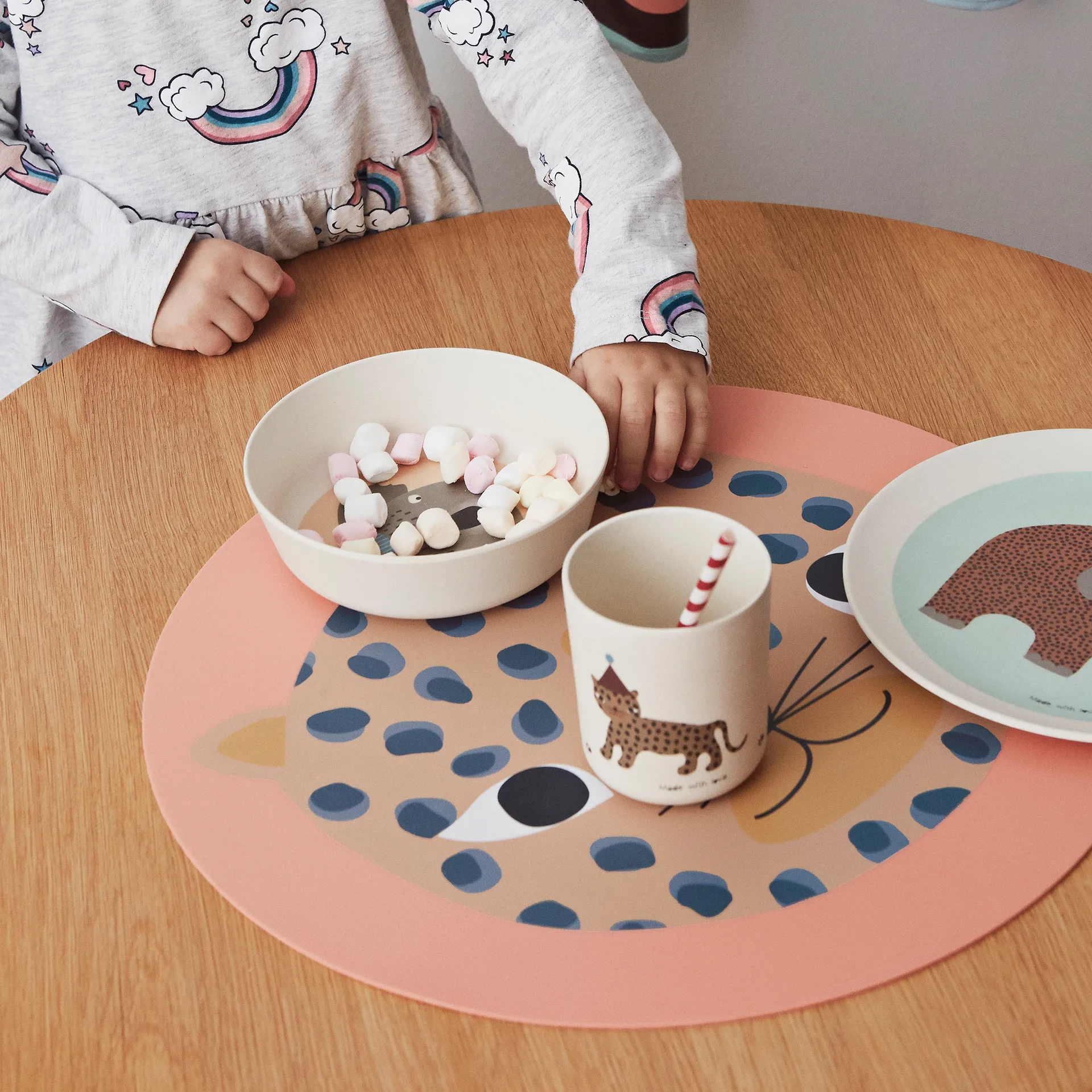 Snow leopard placemat, Coral OYOY