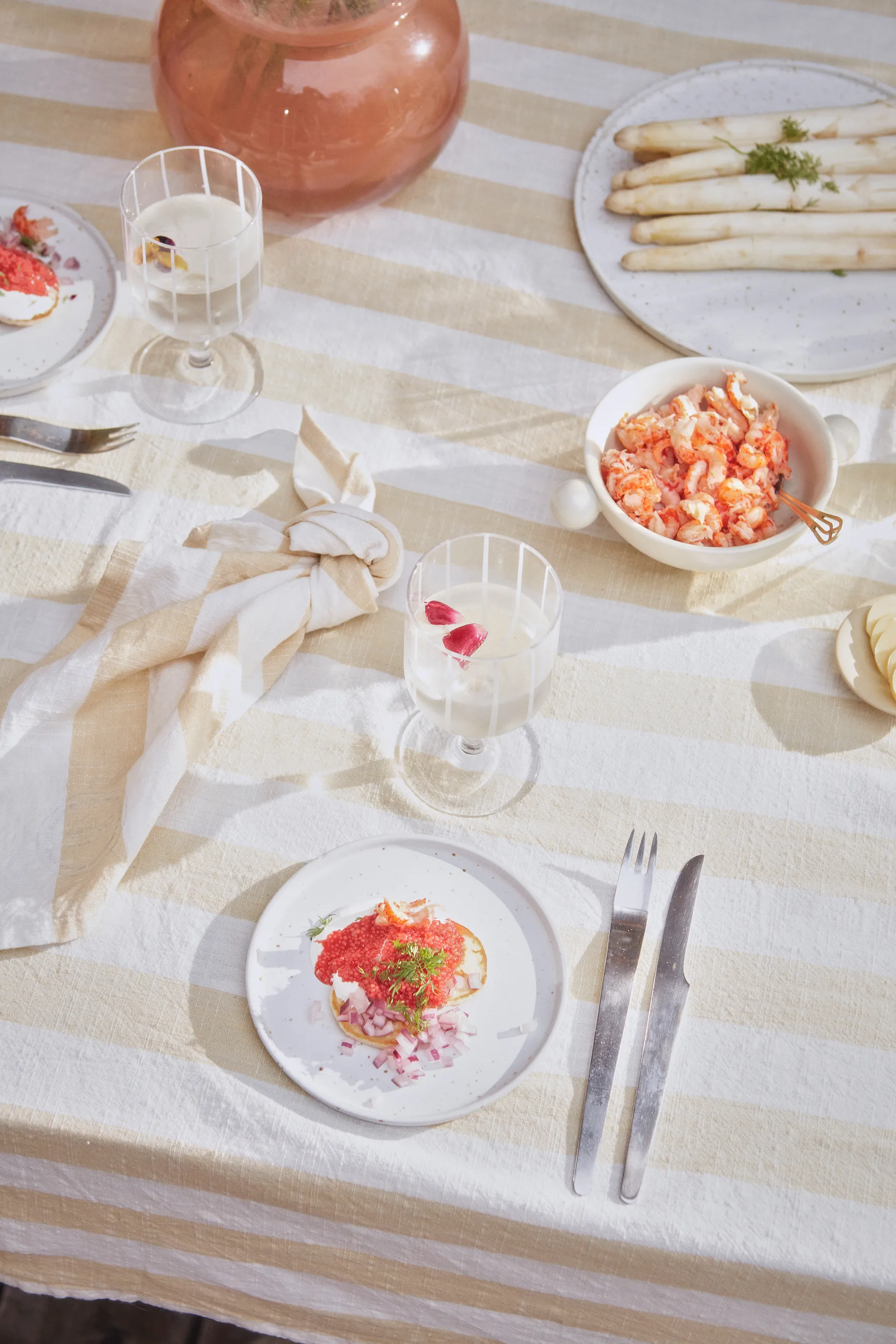 Striped tablecloth 140x200 cm, Vanilla OYOY