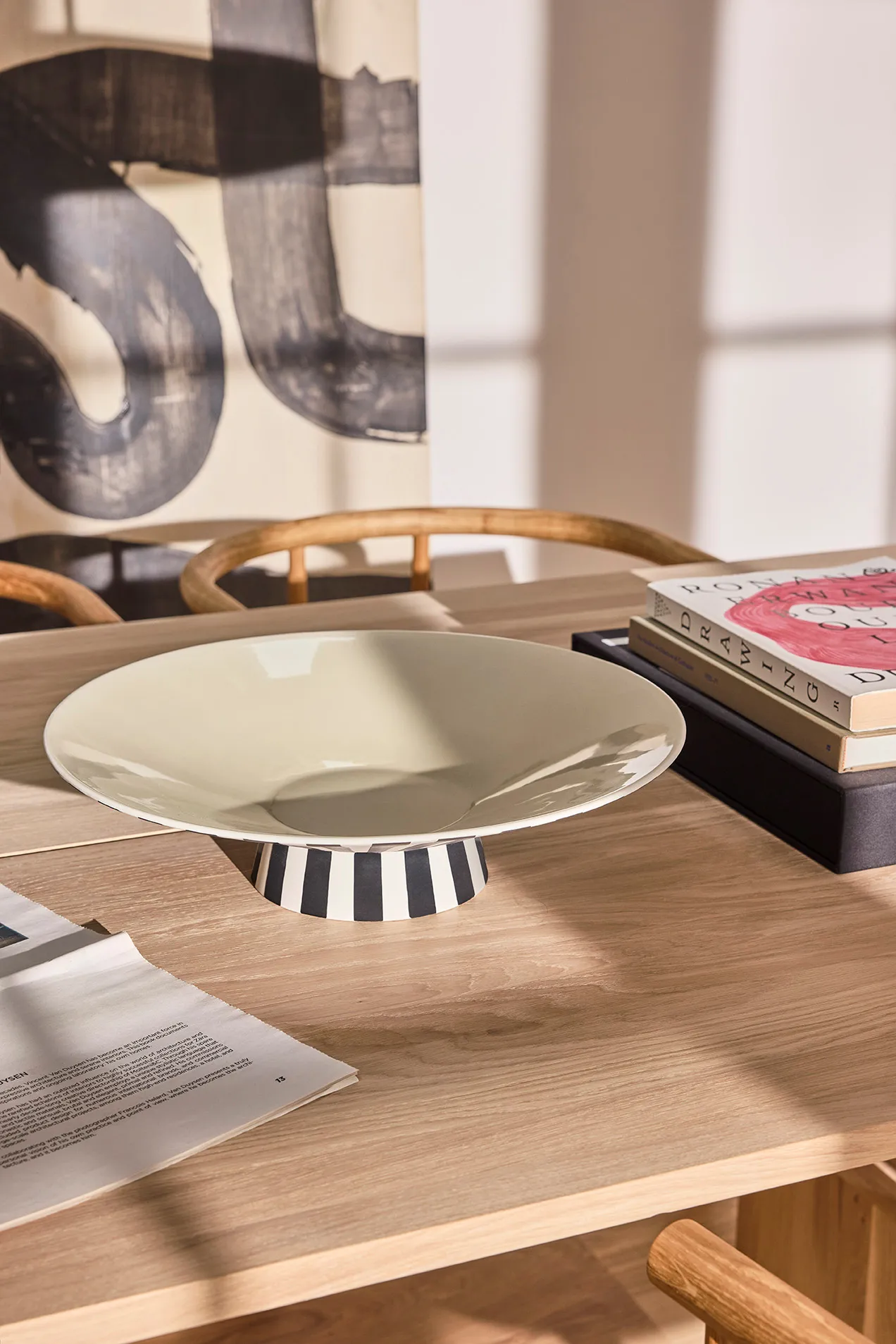 Toppu centerpiece low Ø39x10,5 cm, Vanilla-black-white OYOY