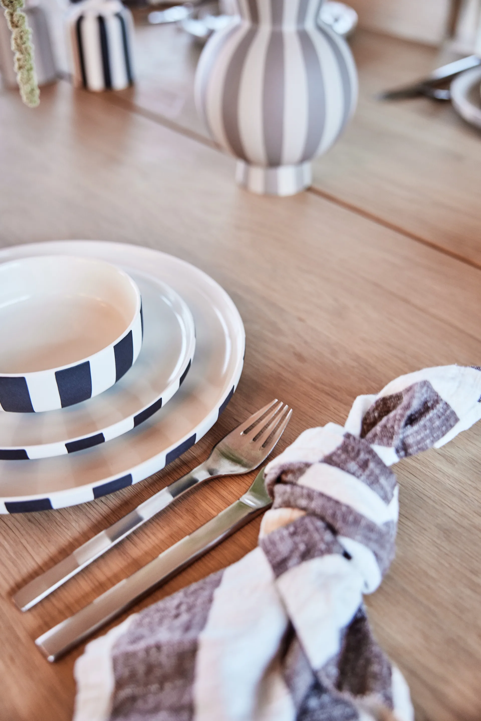 Toppu dinner plate Ø20 cm, Clay OYOY