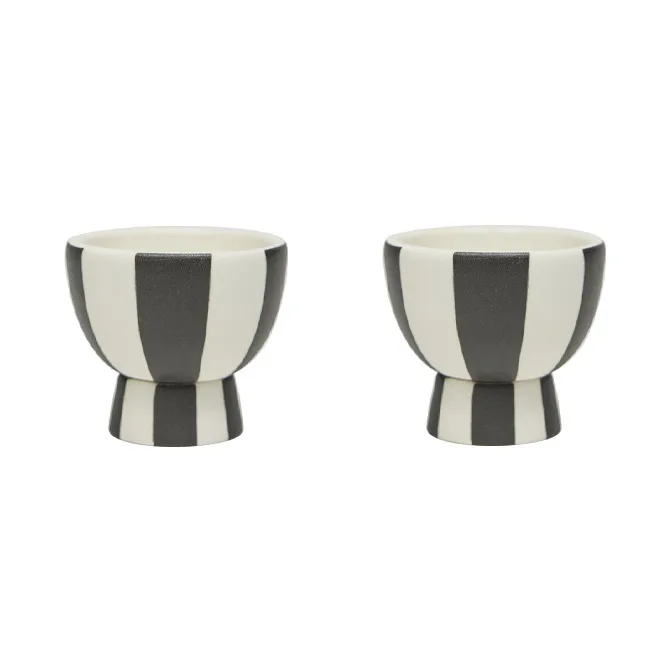 OYOY Toppu egg cup 2-pack White-black | Scandinavian Design | Egg cups | White