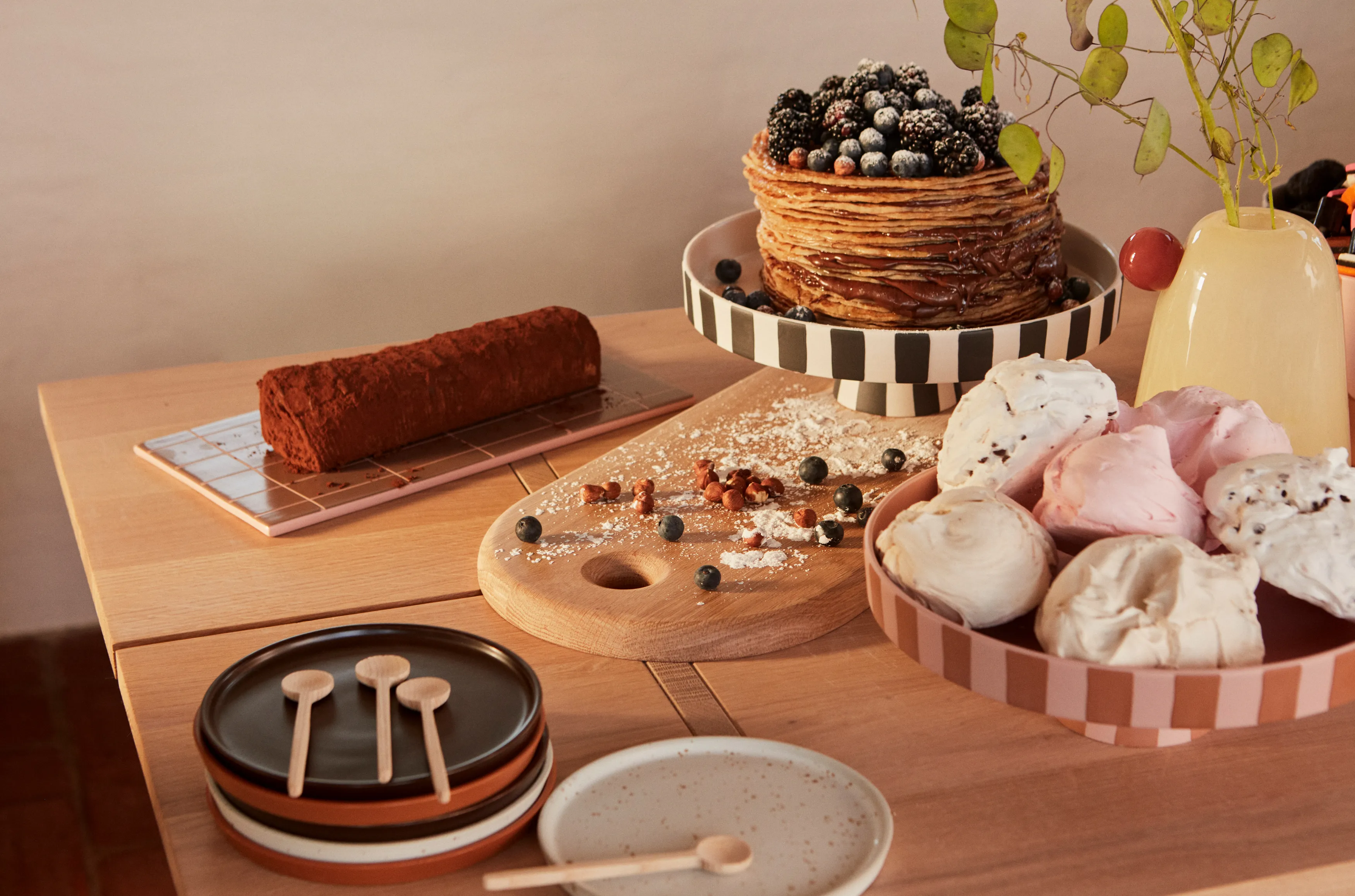 Toppu serving plate large Ø27 cm from OYOY - NordicNest.com