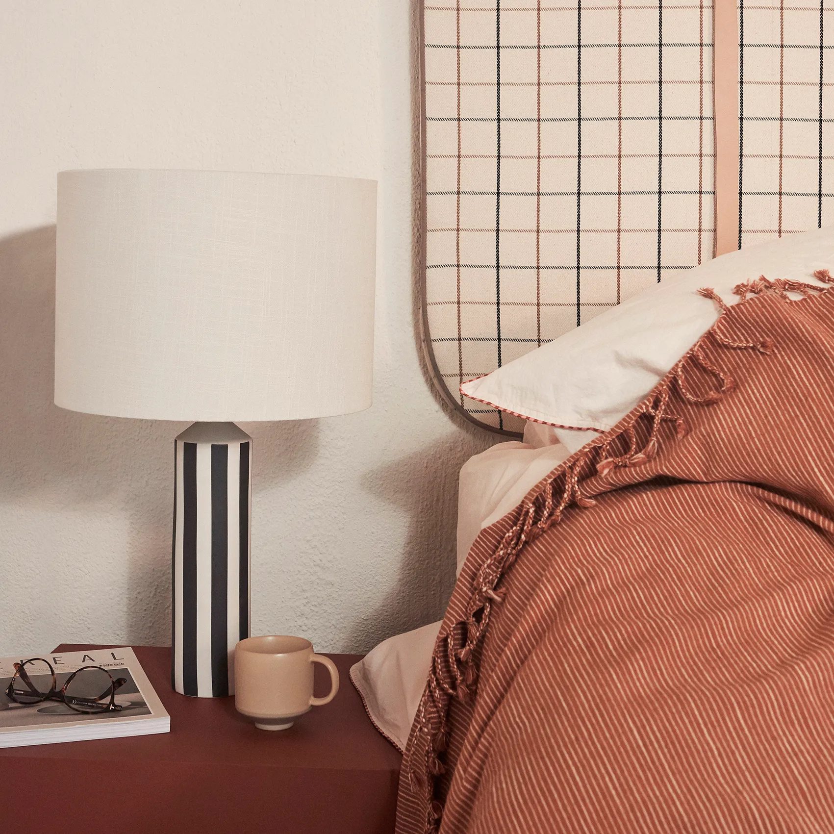 Toppu table lamp 57 cm, off white-anthracite OYOY