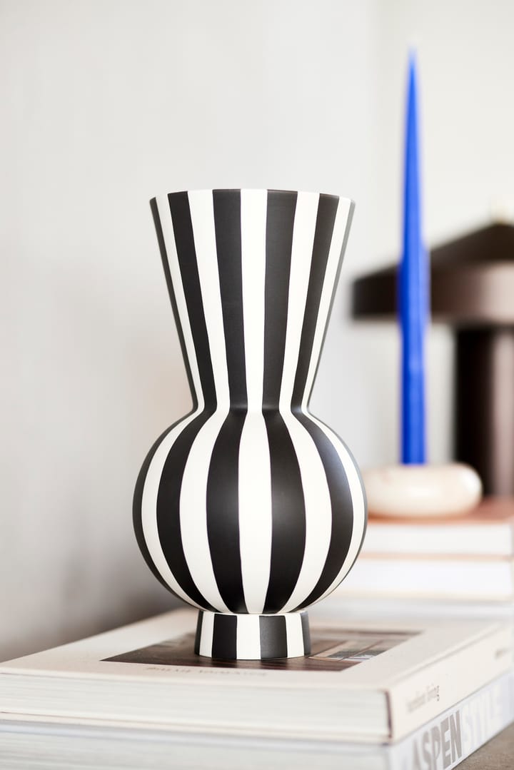 Toppu vase Ø14.5 cm - Black-white - OYOY