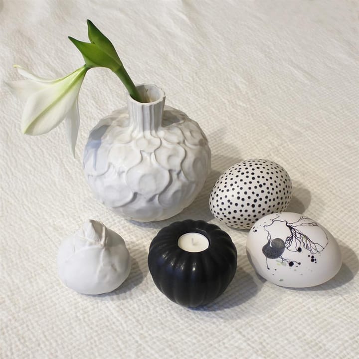 Egg dot, white-black Paradisverkstaden
