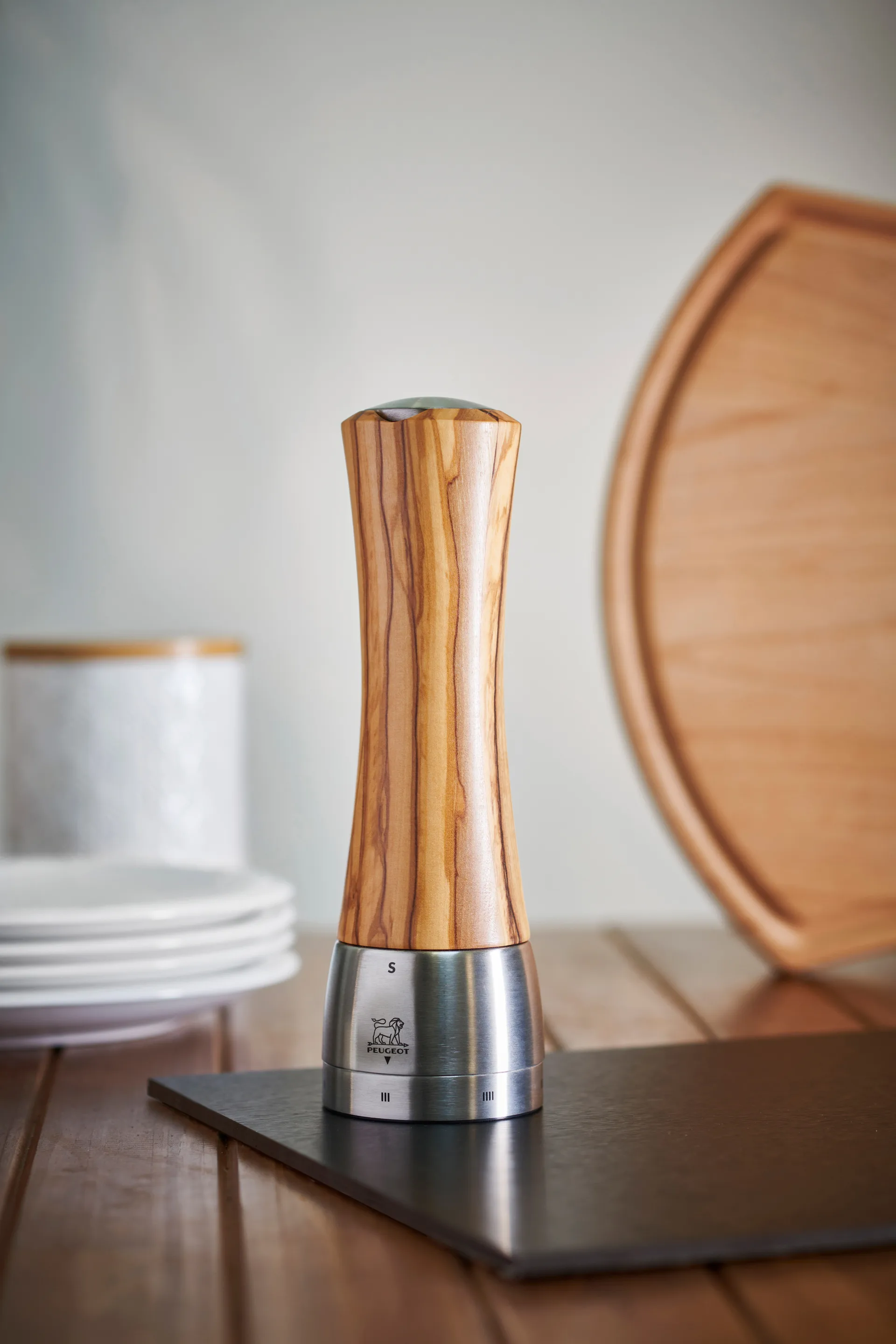 Madras Z salt grinder 21 cm, Olive wood-stainless steel Peugeot