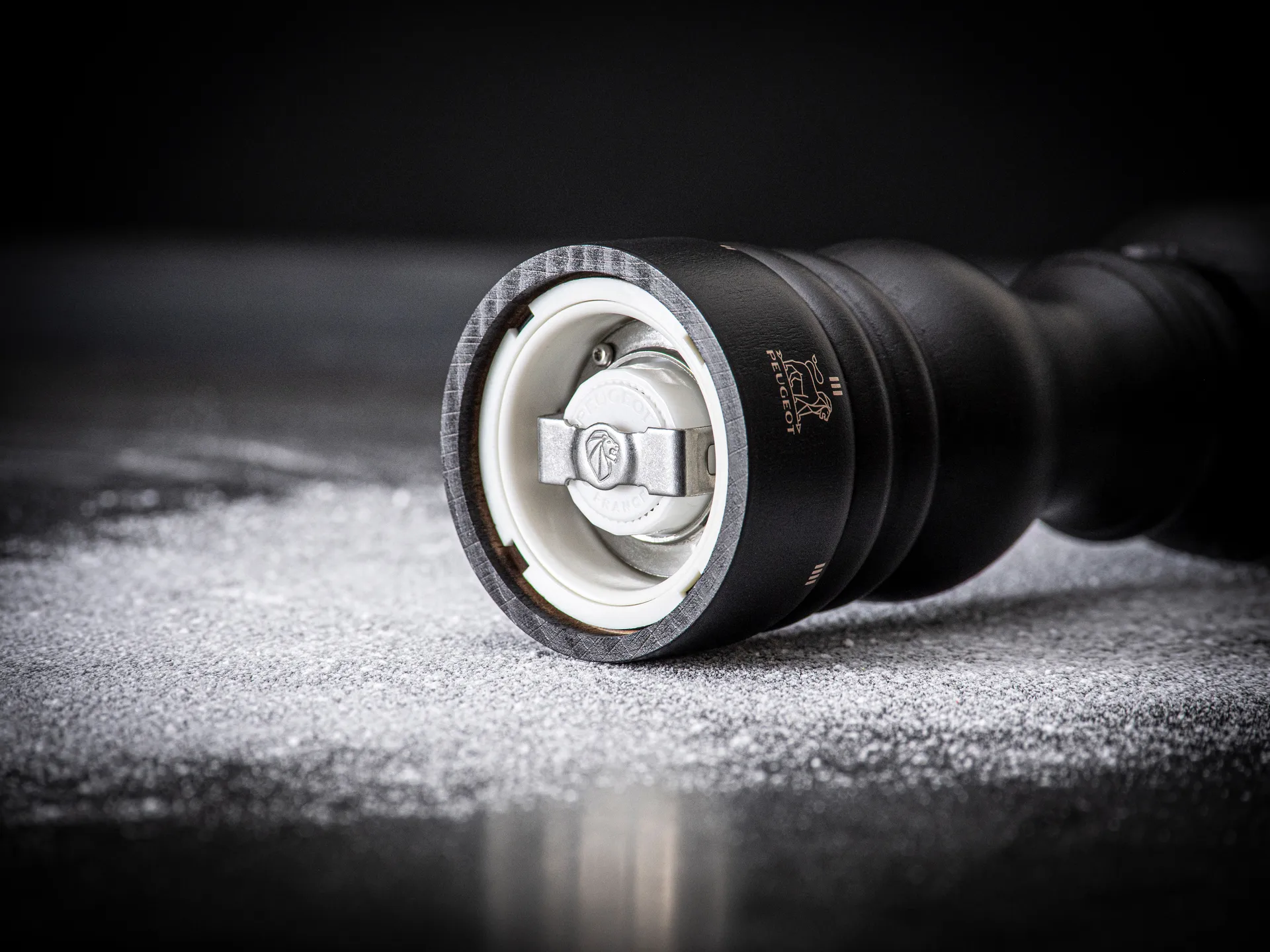 Paris u'Select Z salt mill 30 cm, Satin black Peugeot