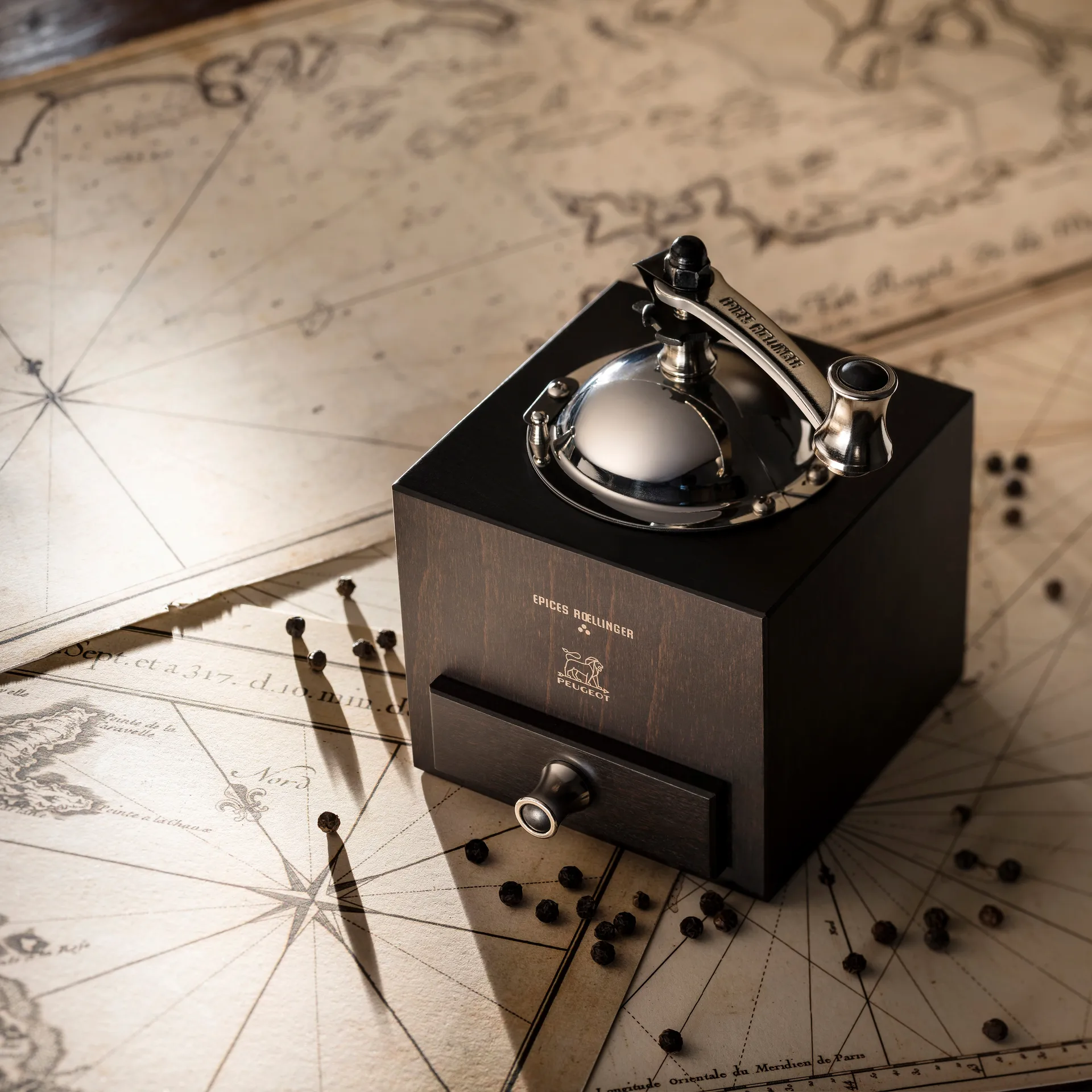 Roellinger manual pepper mill, chocolate Peugeot