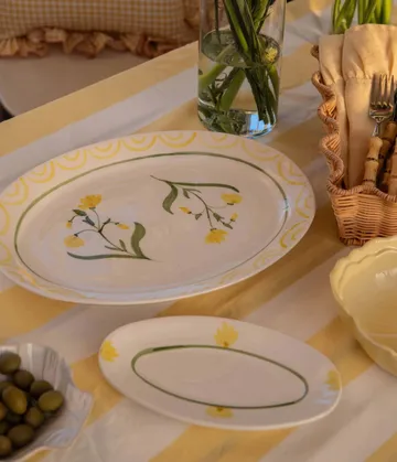 Cottage Flower serving platter - Yellow, 32 cm - Pick a Poppy