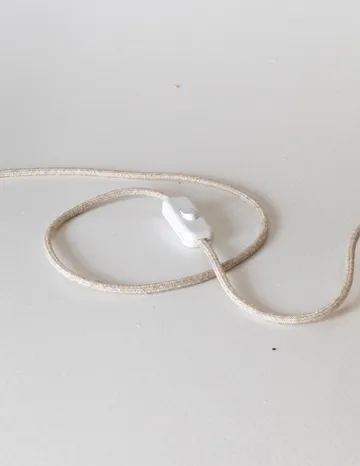 Signature 35 table lamp - Amber-birch, Ø36.5x53 cm - Pilke