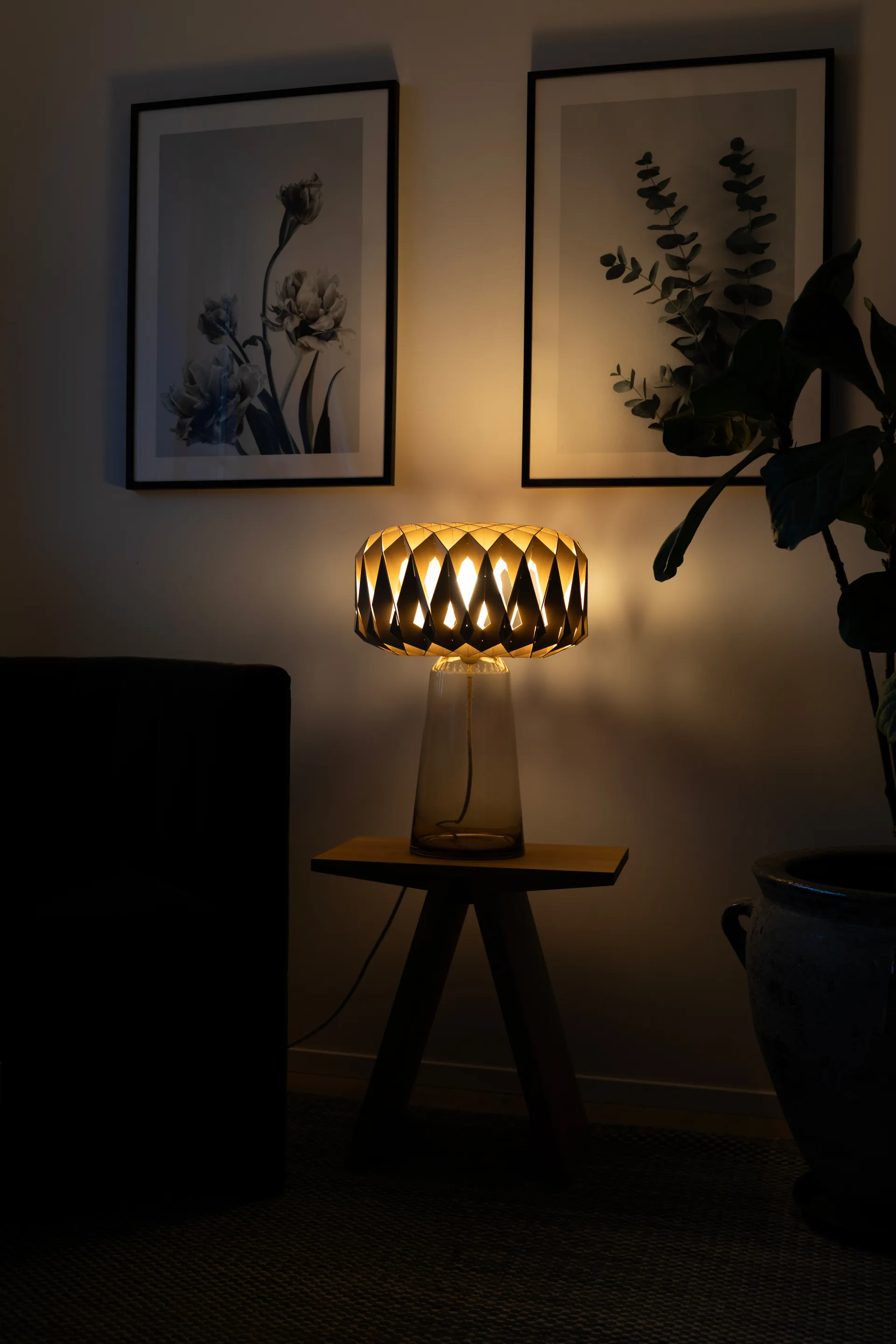 Signature 35 table lamp, Amber-birch, Ø36.5x53 cm Pilke