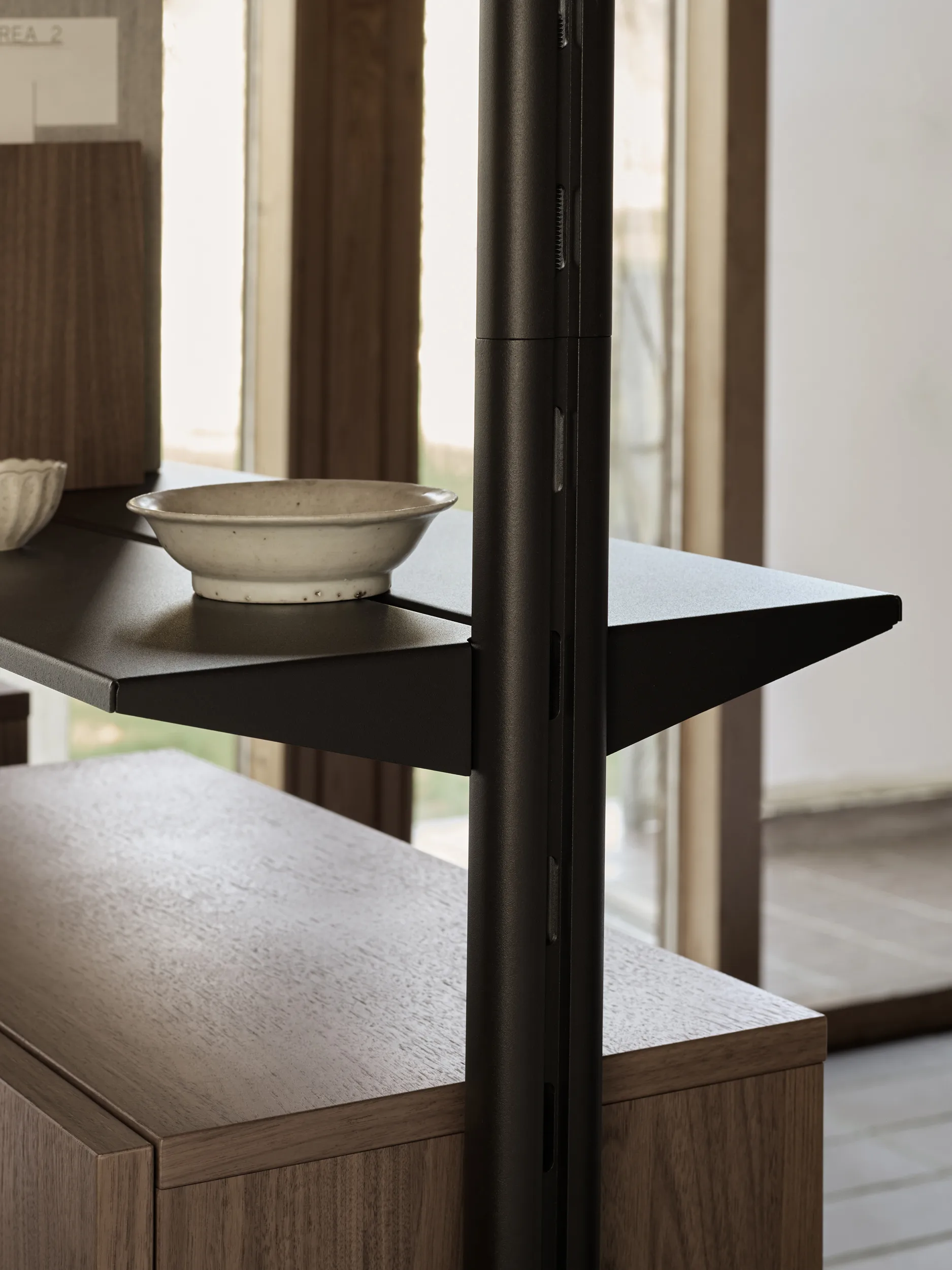 Pira G2 shelving system F C A Black/Walnut 240–247 cm Pira