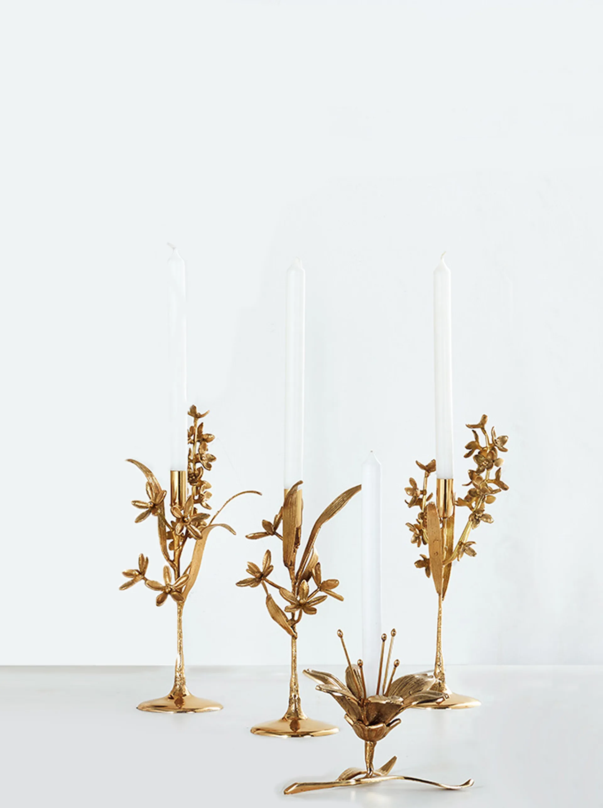 Lilly candlestick 15 cm, Gold POLSPOTTEN