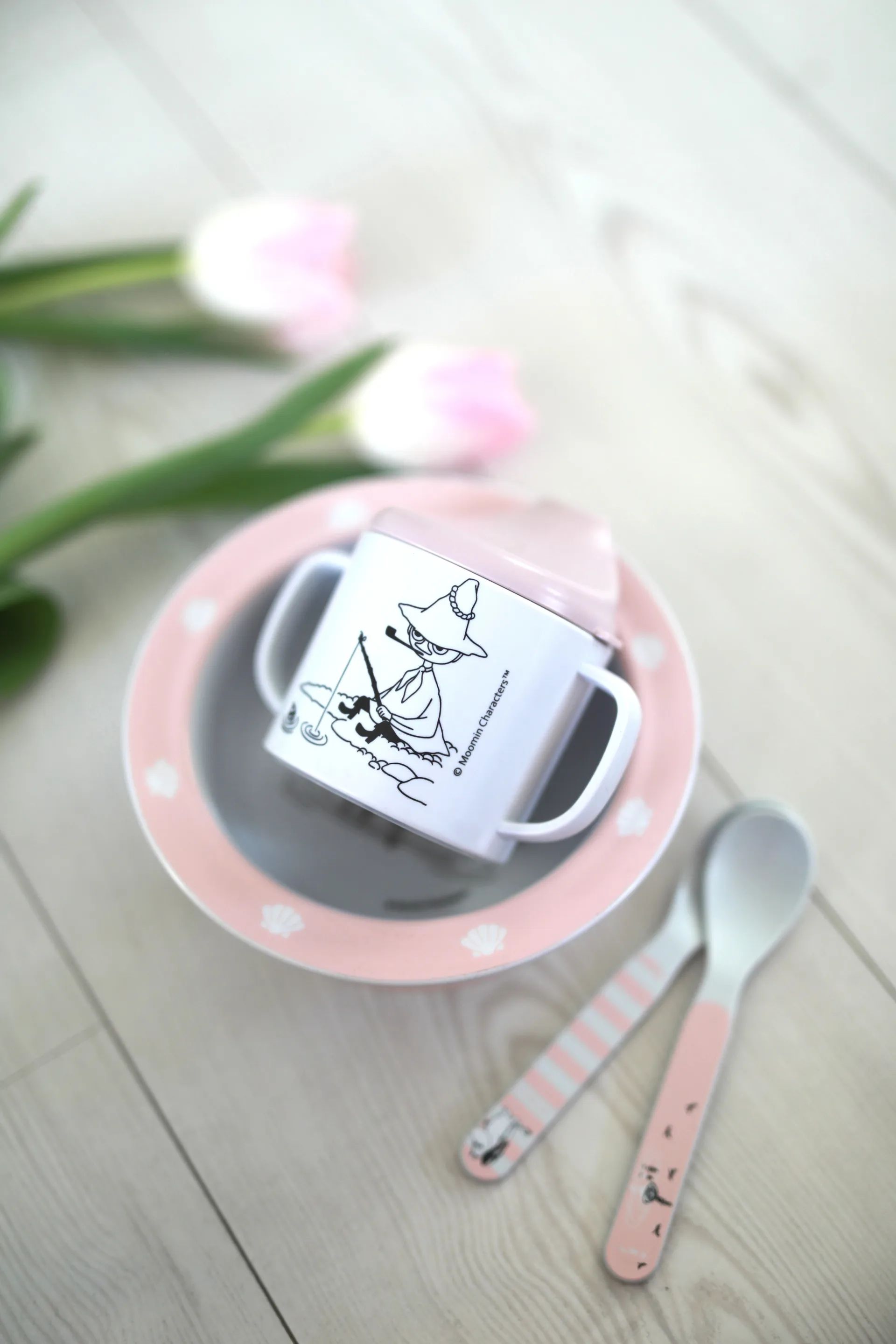 Moomin Water & Bath sippy cup & suction cup plate, Pink Rätt Start