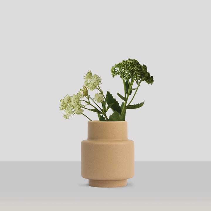 Hurricane vase M Ø12, Soft Ochre Ro Collection