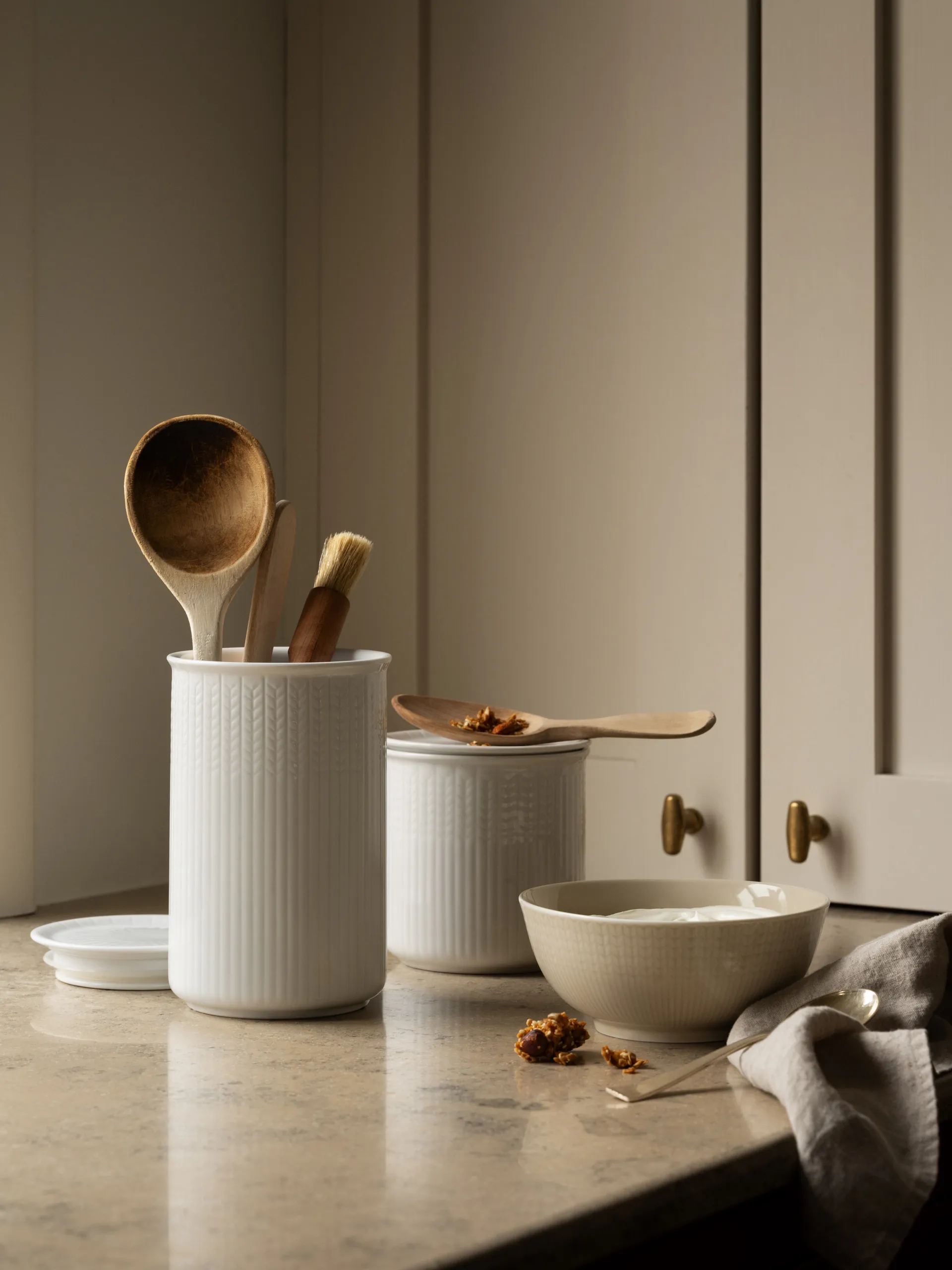 Swedish Grace storage jar L 1.3 L, Snow Rörstrand