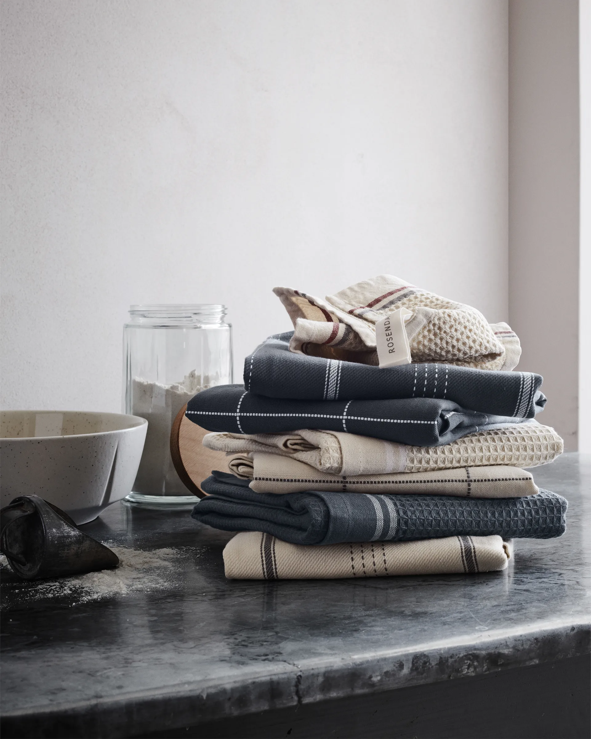 Beta kitchen towel 50x70 cm, Dark grey Rosendahl