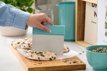 Emma dough cutter steel - Nordic green - Rosti