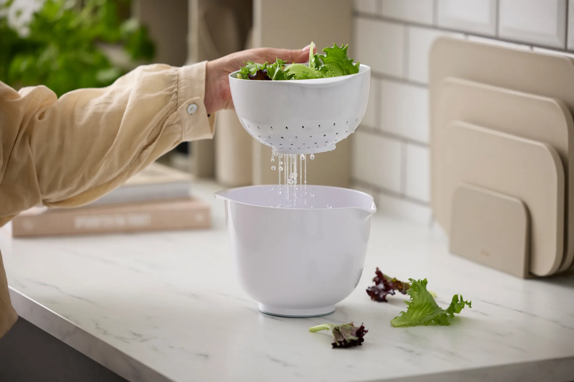 NEW Margrethe bowl with colander, White, 1.5 litres Rosti