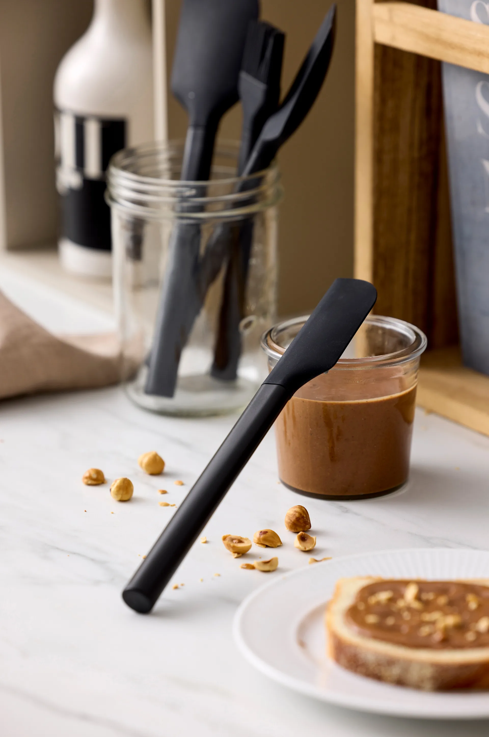 Rosti Emma spatula narrow, Black Rosti