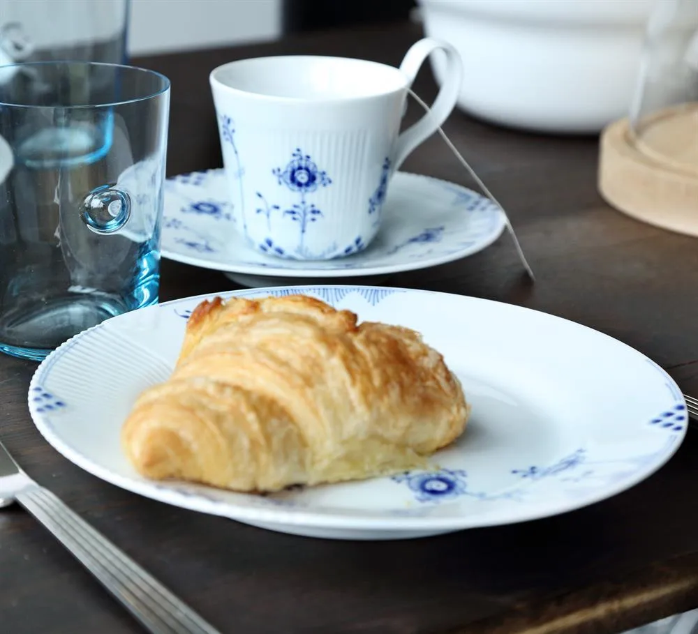 Blue Elements plate, Ø 22 cm Royal Copenhagen