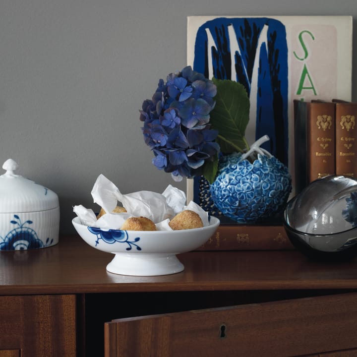Blue Fluted Mega bowl on stand, 17 cm Royal Copenhagen
