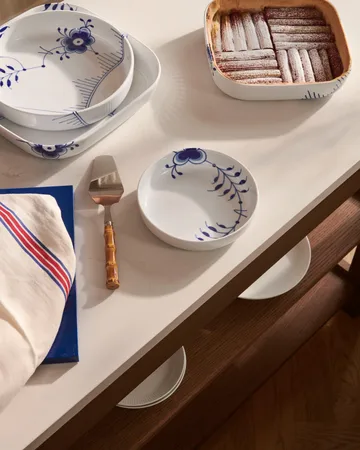 Blue Fluted Mega oven dish Ø18.5 cm - White-blue - Royal Copenhagen