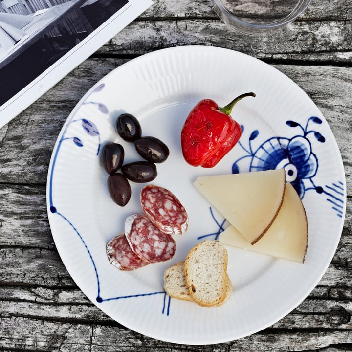 Blue Fluted Mega plate 6, Ø 19 cm Royal Copenhagen
