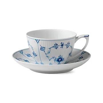 Blue Fluted Plain teacup with saucer - 28 cl - Royal Copenhagen