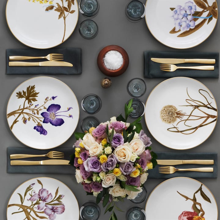 Flora plate Ø 27 cm, magnolia Royal Copenhagen