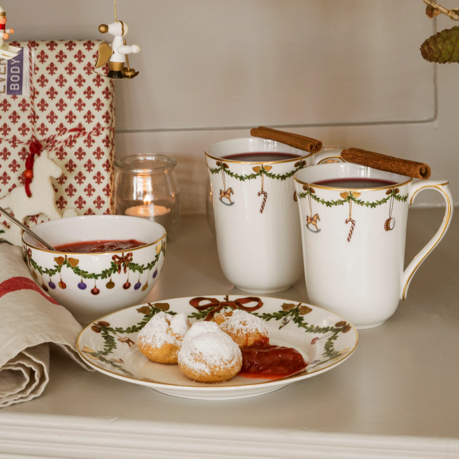 Star Fluted Christmas mug 2-pack, 33 cl Royal Copenhagen