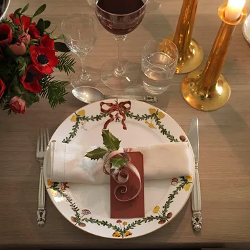 Star Fluted Christmas plate - Ø 27 cm - Royal Copenhagen