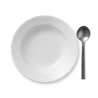 White Fluted Half Lace deep plate, Ø 21 cm Royal Copenhagen