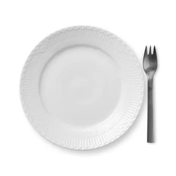 White Fluted Half Lace plate - Ø 19 cm - Royal Copenhagen