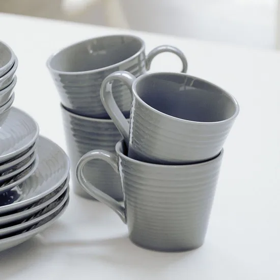 Maze mug, dark grey Royal Doulton