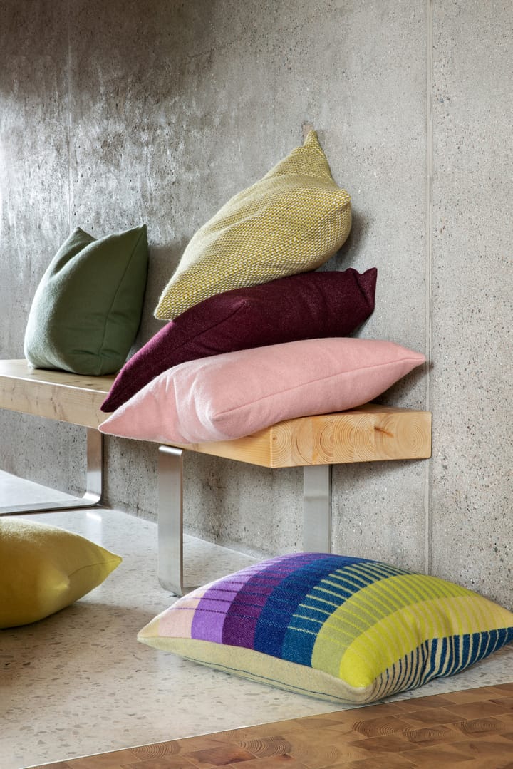 Åsmund gradient cushion 50x50 cm - Yellow-blue - Røros Tweed