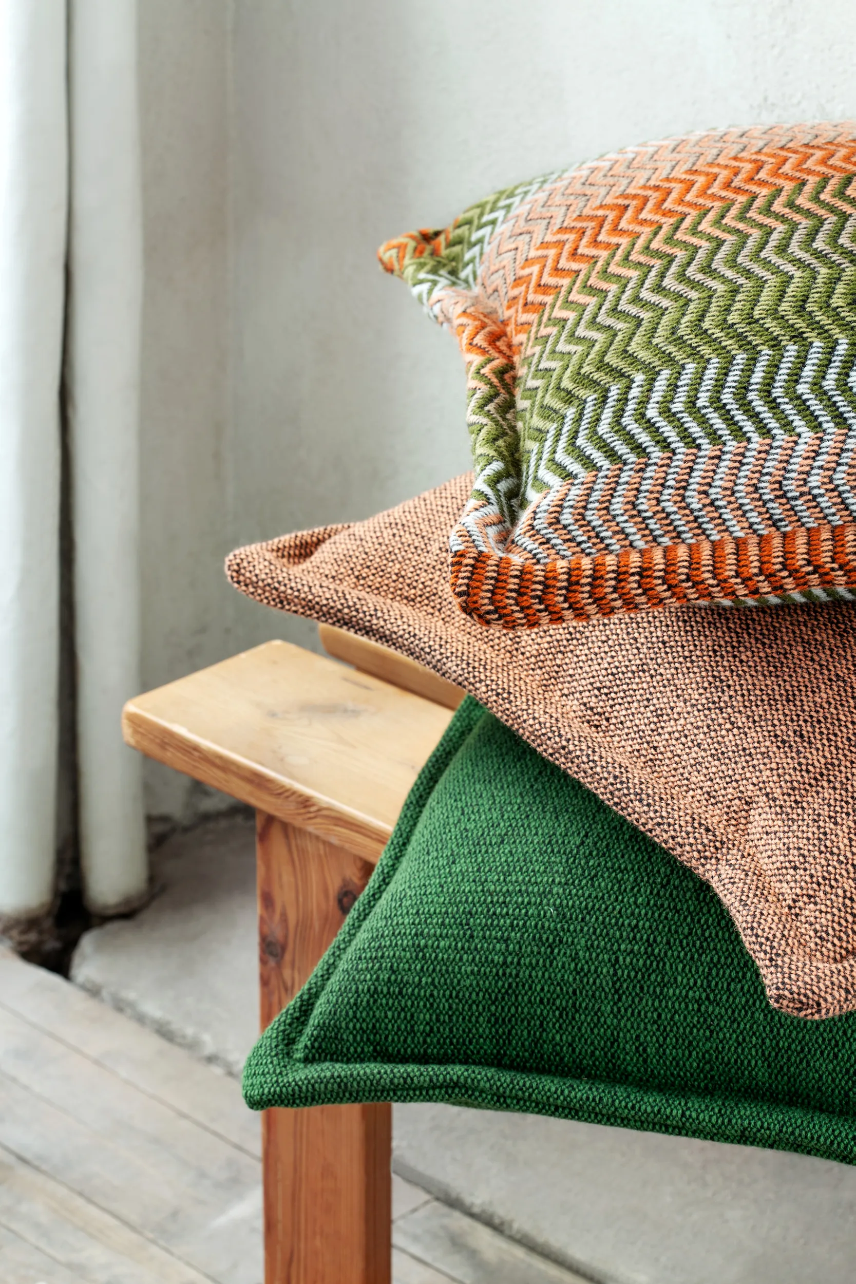 Fri cushion 60x60 cm, Harvest Røros Tweed