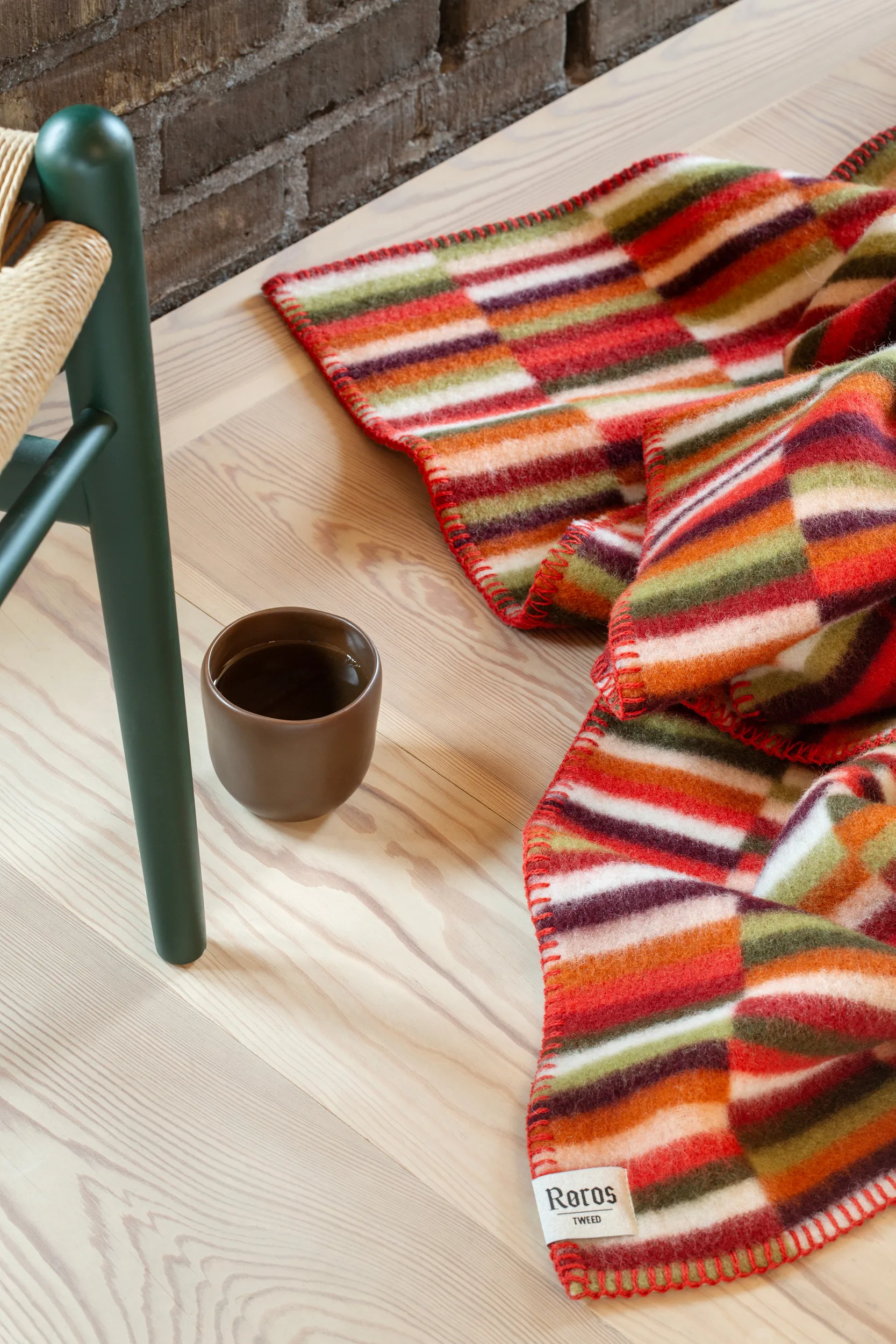 Ida blanket 135x200 cm, Red shades Røros Tweed