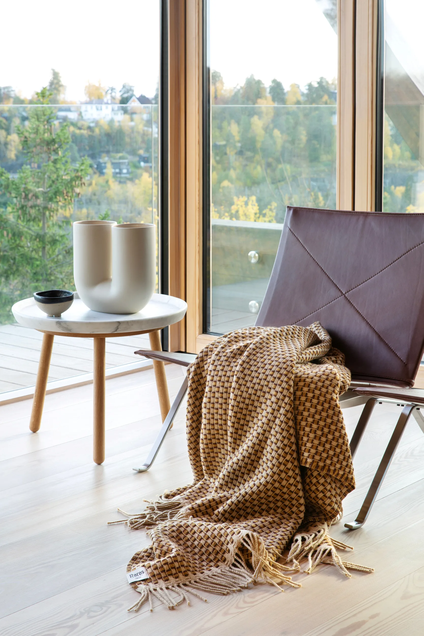 Isak throw 150x210 cm, Chestnut Røros Tweed