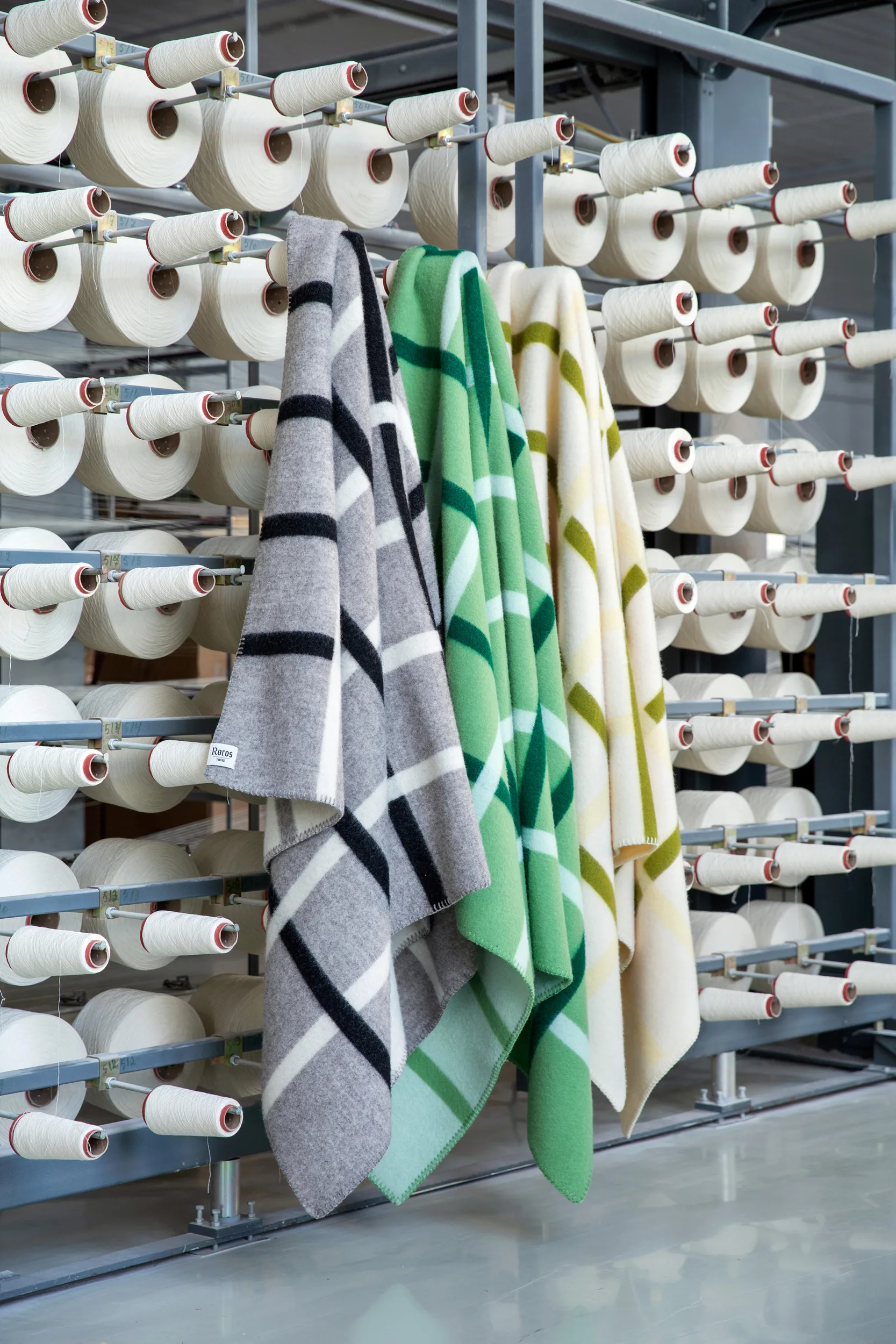 Knut blanket 135x200 cm, Lime Røros Tweed