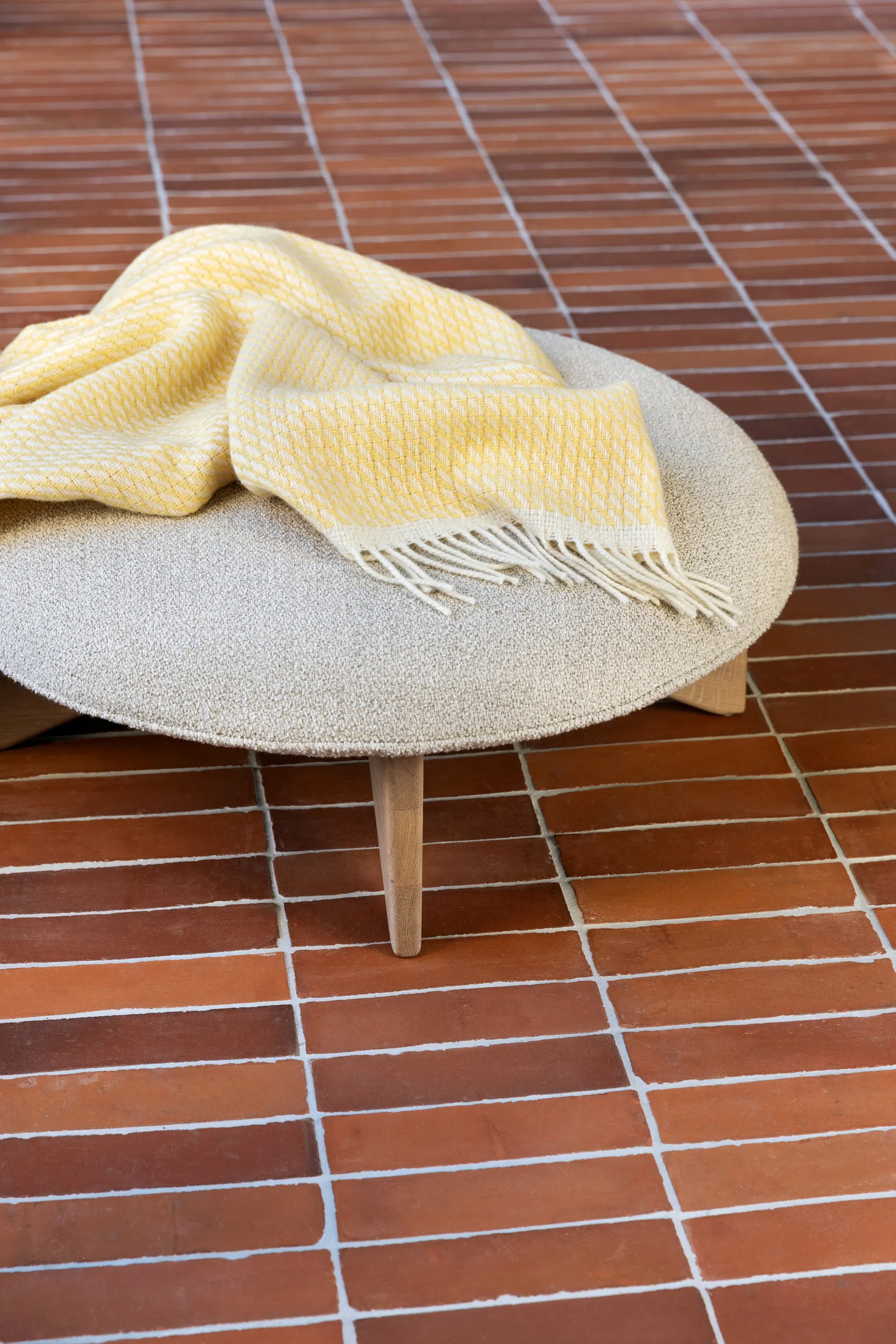 Mello throw 150x210 cm, Lemon yellow Røros Tweed