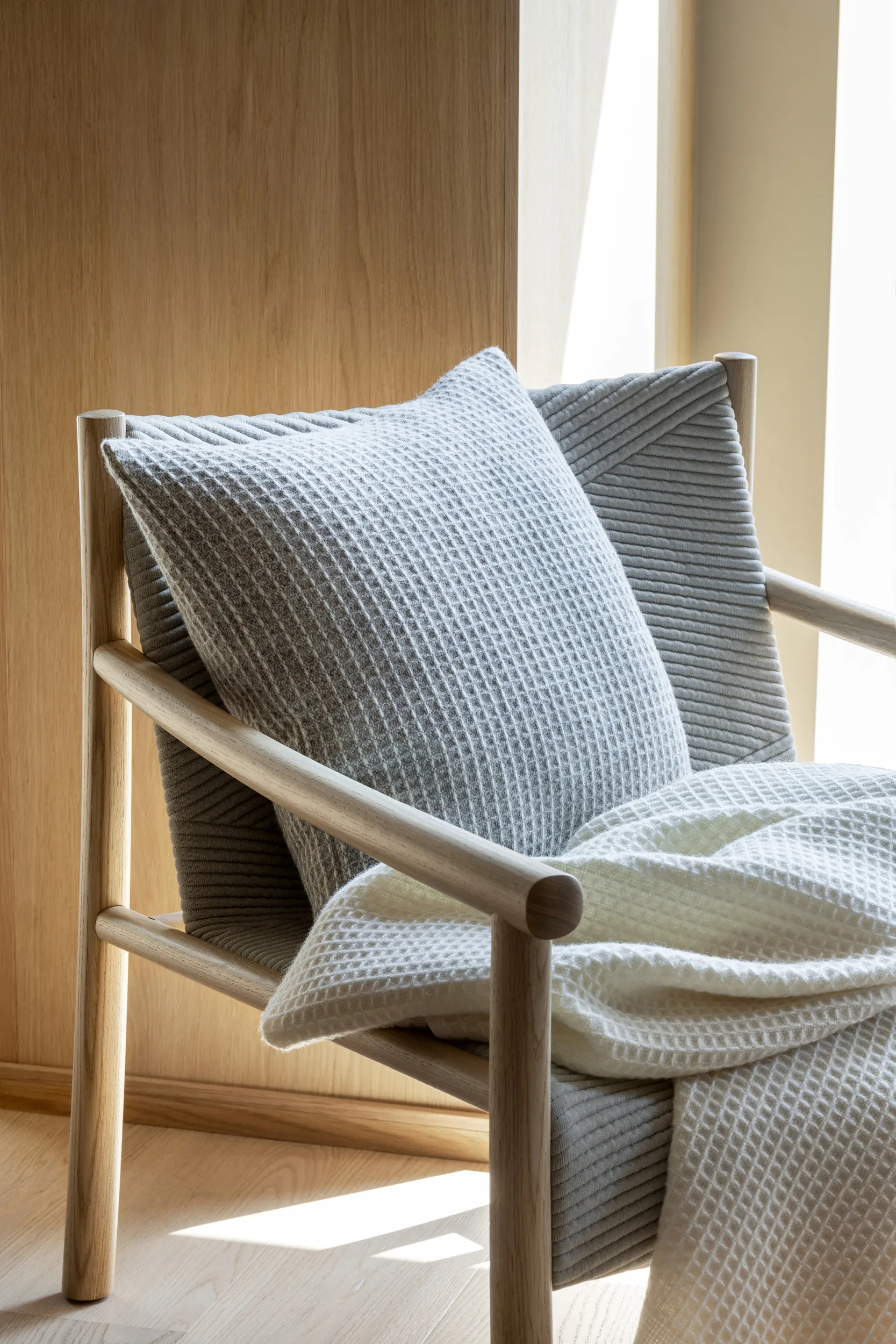 Vega throw 150x210 cm, Natural Røros Tweed