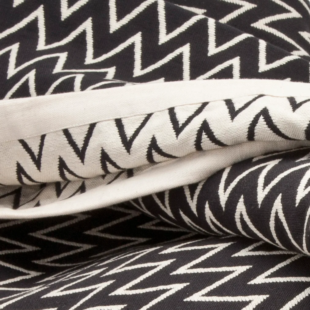 Zigzag bedspread black, 260x260 cm Ørskov